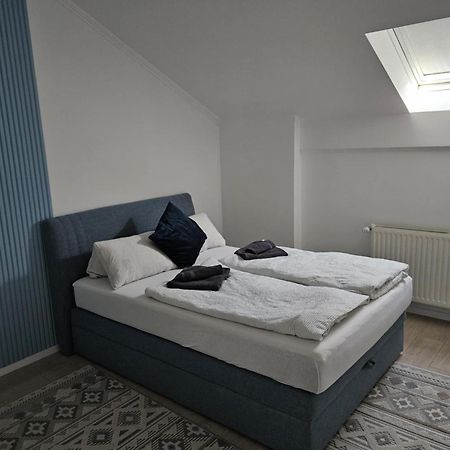 Berzsenyi Apartmanhaz Kaposvár Esterno foto