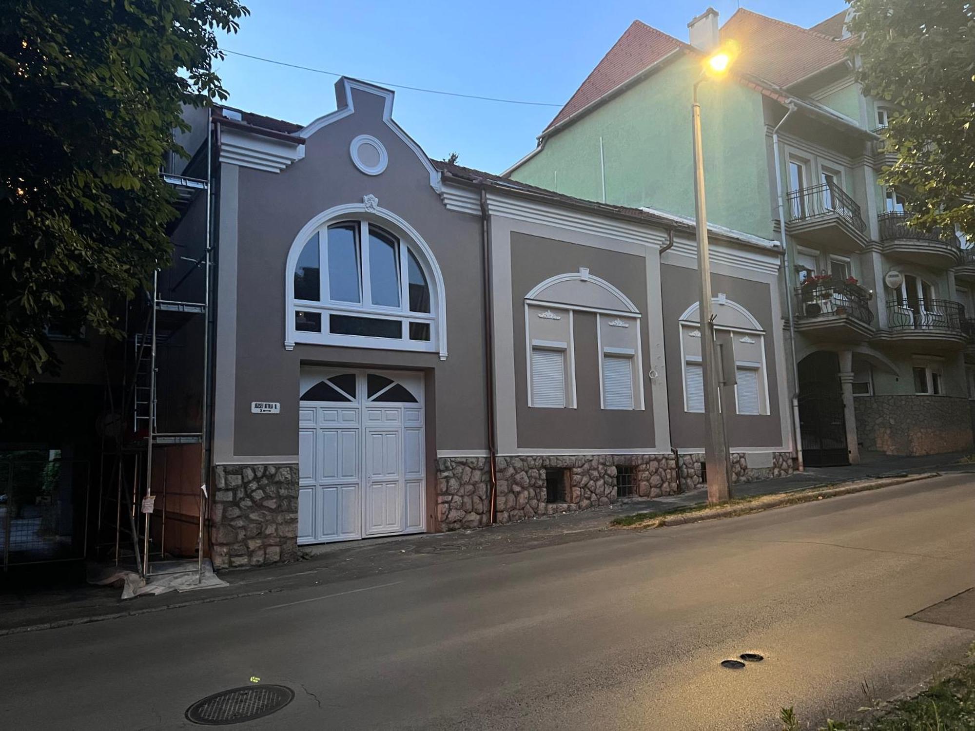 Berzsenyi Apartmanhaz Kaposvár Esterno foto
